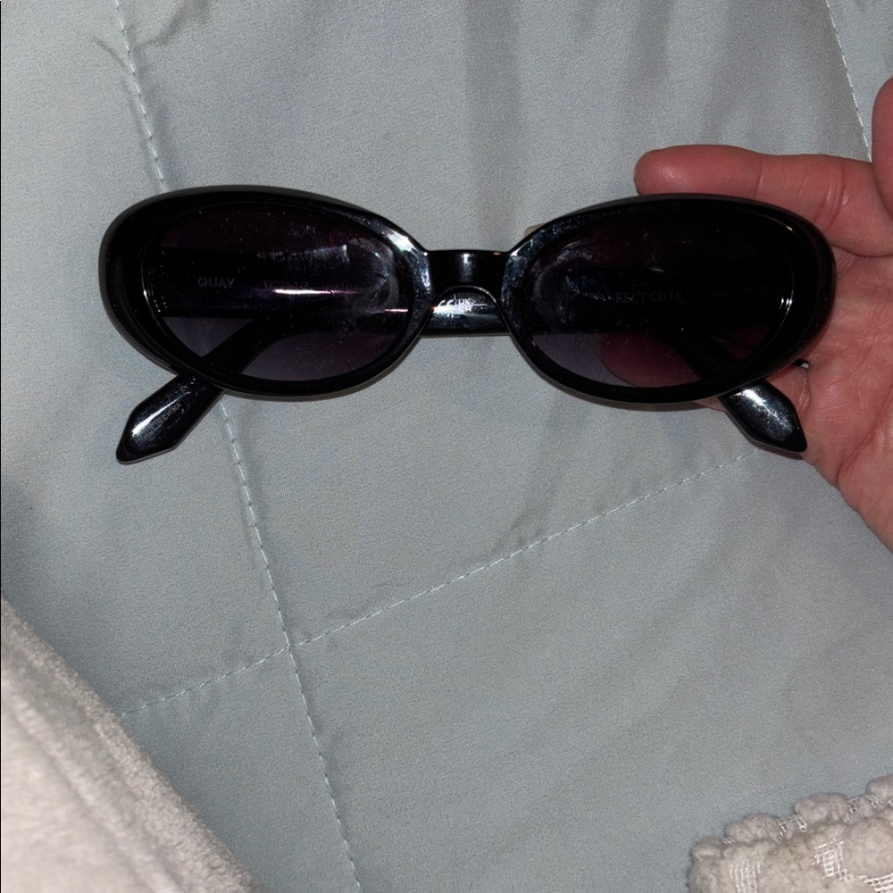 quay australia felt cute black retro oval round narrow y2k modern sunglasses NEW